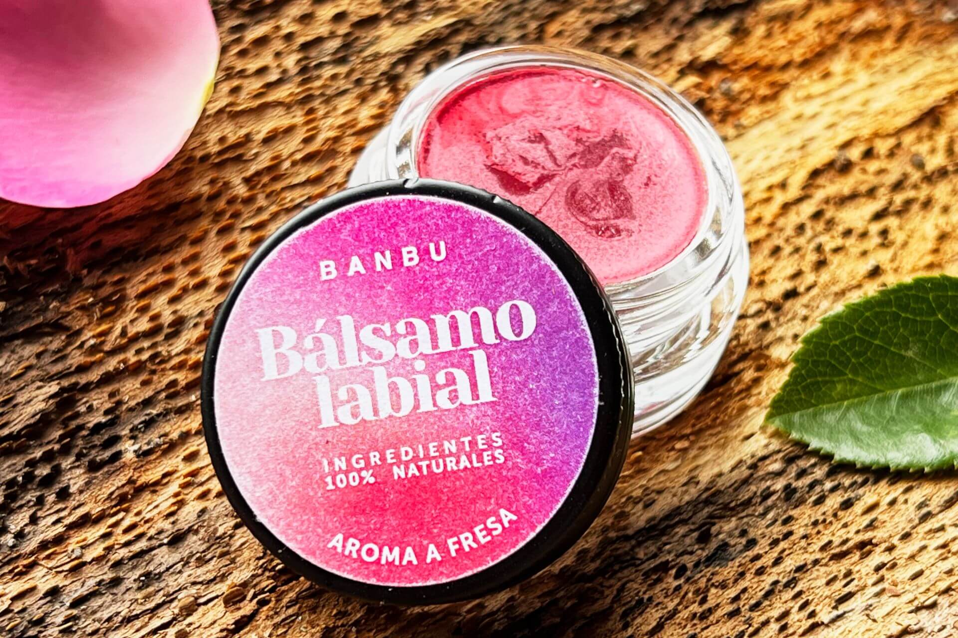 Bàlsam labial ecològic aroma maduixa amb color de Banbu